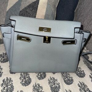 Light blue genuiene leather bag. 🩵